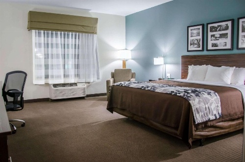 Sleep Inn & Suites Center image 21