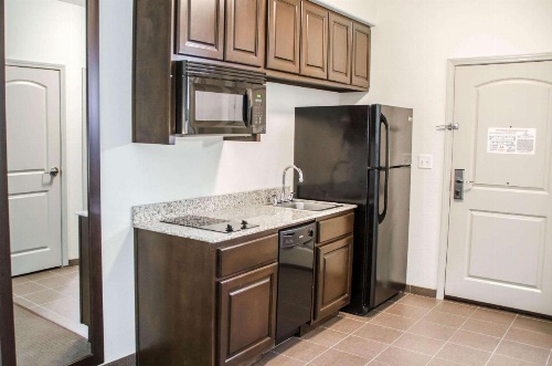 Sleep Inn & Suites Center image 25