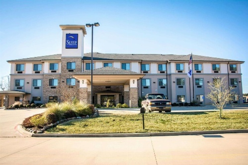 Sleep Inn & Suites Center image 38